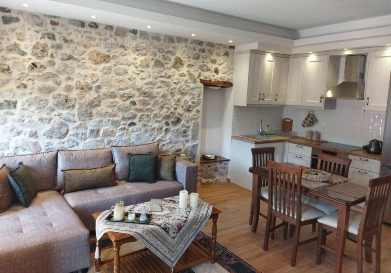 Tsolakis Luxury House Villa Leonídion Eksteriør bilde